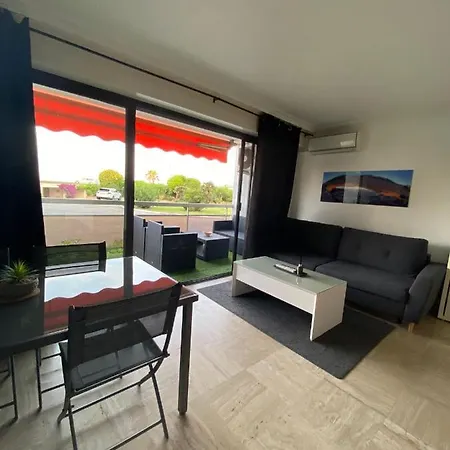 Studio Bord De Mer Avec Parking Prive Cannes Exterior photo