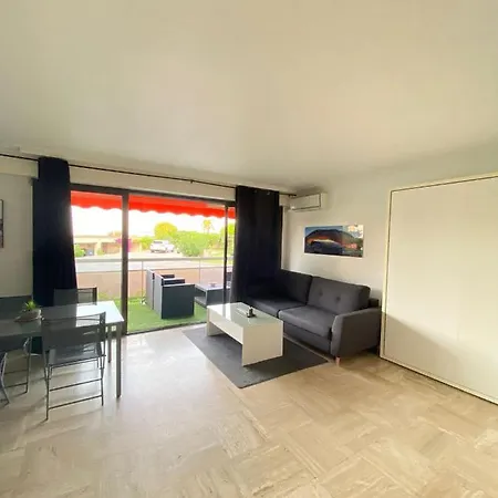 Studio Bord De Mer Avec Parking Prive Cannes Exterior photo