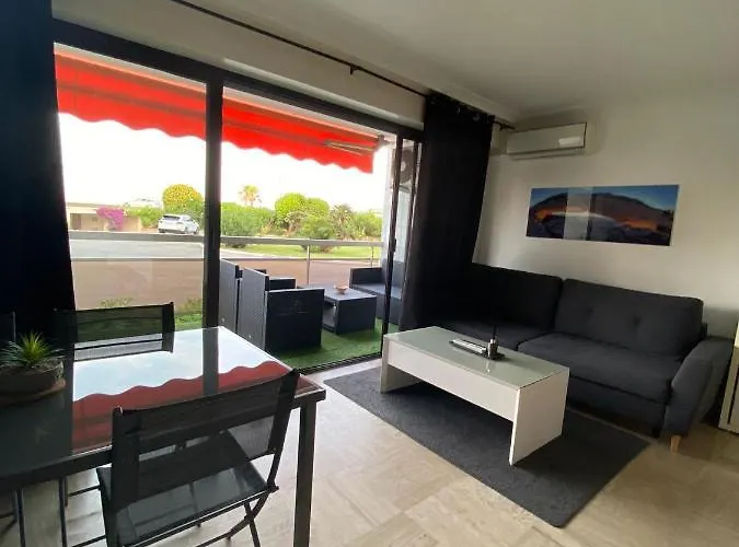 Studio Bord De Mer Avec Parking Prive